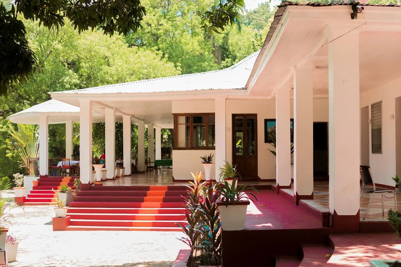 Le Grand Hotel Beck contacts